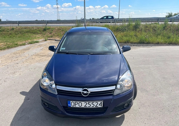 Nissan Qashqai cena 52444 przebieg: 145300, rok produkcji 2016 z Bogatynia małe 596